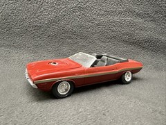 AMT ’70 Challenger R/T Convertible Model 1/25 Built Muscle Car Dodge Mopar 440