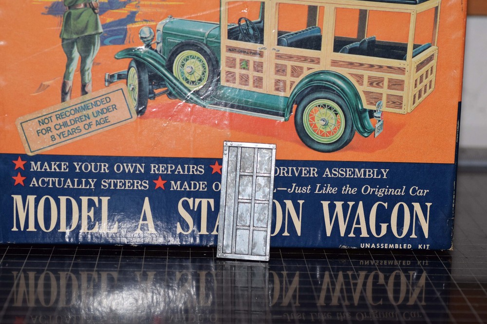 Hubley Model A Ford Station Wagon PART, Tailgate New Old Stock 1:20