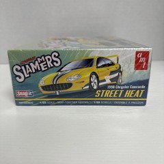 AMT Street Heat 1998 Chrysler Concorde Slammers SNAP 1:25 Scale Model Kit sealed