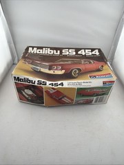 Monogram Kit 2268 Scale 1/24 Chevy Malibu SS 454 Model Kit 1983