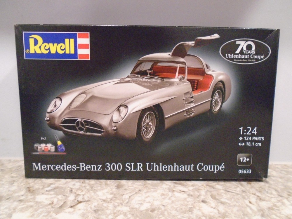 REVELL #05633 1:24 SCALE MERCEDES-BENZ 300 SLR COUPE MODEL KITNEW IN DAMAGED BOX