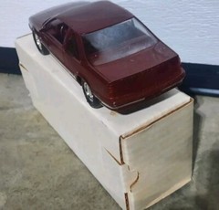 AMT Ertl 1989 Chevrolet Beretta GT Garnet Red 1/25 Dealer Promo Model Car 6059