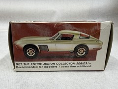 AMT t103 Corvette Vette Showrod vintage model 1/43 McM