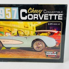 AMT 1957 Chevy Corvette Convertible Model Kit 1:25 Culture Series Sealed 1016/12