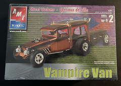 Vintage 2002 AMT/Ertl Vampire Van RARE 1/25 scale Factory Sealed