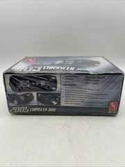 AMT 2005 Chrysler 300C 1:25 Scale Plastic Model Car Kit (2019)(See Desc)