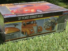 Monogram Fat Fendered ’37 Ford Street Rod Model Kit #2757 1:24 New Sealed*