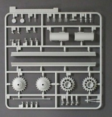 Dragon 1/35 Scale 1/35 Pz.Kpfw.VI Tiger I Late Parts Tree C from Kit No. 6406