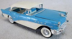 Atlantis 1956 Buick Riviera Car w/ Glass – Plastic Model Car Truck Vehicle