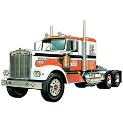 Detailed Kenworth W925 Model Building Kit