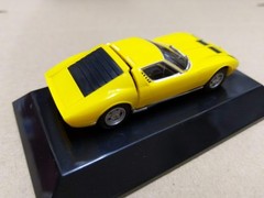 F-Toys 1/64 Lamborghini next plastic model – Muira P400 Yellow