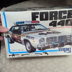 MPC Force 440 Police Pursuit Vehicle 1:25 Unassembled Kit Plated 1-0723