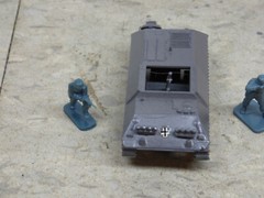 Roco Minitanks 1/87 Modern German HS 30 Mortar APC & Airfix Soldiers Lot #6360B