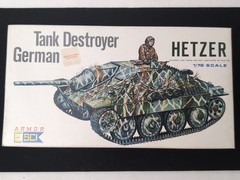 ESCI Armor- HETZER German Tank Destroyer – 1:72 Scale Model Kit
