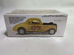AMT Salt Shaker 37 Chevy Bonneville Racer Retro Deluxe Plastic Model Kit Sealed