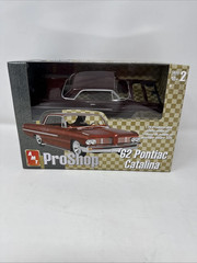 AMT #31279 1962 Pontiac Catalina – Pro Shop Series 1/25 Scale Plastic Model Kit