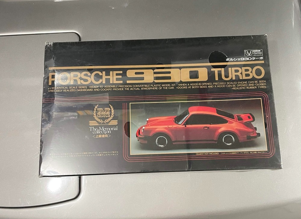 Union Model Company 1/20 Porsche 930 Turbo SEALED