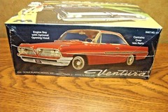 MOEBIUS MODELS 1961 PONTIAC VENTURA 1/25 SCALE MODEL KIT