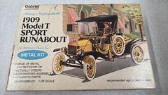 1909 FORD MODEL SPORT RUNABOUT METAL MODEL KIT – GABRIEL – 1/20
