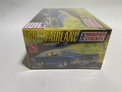 AMT 65 Ford Fairlane Modified Stocker Retro Deluxe Plastic Model Kit Sealed Box