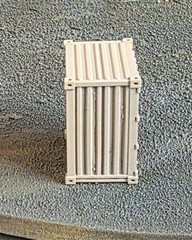 One 1/87 HO scale 8′ x 5′ cargo container, desert tan
