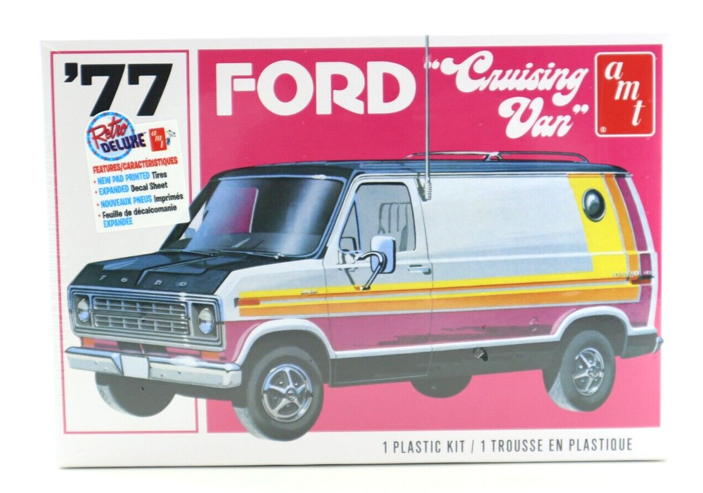 1977 Ford Cruising Van 1:25 Plastic Model Kit AMT