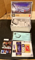 2 Classics Firebird And Thunderbird Cars Model Kits 1:25 Parts Sealed US Seller