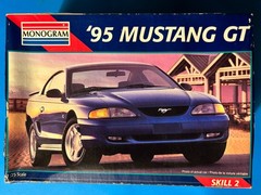 1995 FORD MUSTANG GT COUPE MODEL KIT MONOGRAM 1/25 SCALE NEW IN OPEN BOX LOOK!!!
