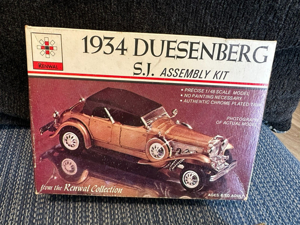 Vintage Renwal 1934 Duesenberg SJ Model 1/48 Scale Kit No. 151 MIB