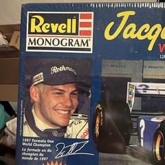 Revell🏁Goodyear🏁Jacques Villeneuve🏎️Formula 1 Champion 1/24 Model Sealed