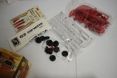 AMT 1/25TH 1962 CORVETTE CONVERTIBLE 3 IN 1 KIT #6521 (JKH78)