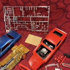 Vintage Group LOT of Plastic Model Kit Cars Junkyard Parts — 9358