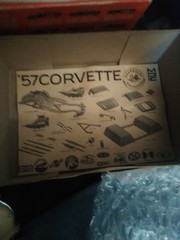 MPC CORVETTE 56/57 BUD ANDERSON MODEL KIT 1/25TH BOXED 301-200