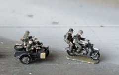 1/72 German Motorcycles BMW R75 WWII Italeri 6121 Plastic Model kit