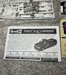 Revell 2569 1/25 Scale Chevy S-10 Lowrider Pickup 3’n1 Plastic Model Kit