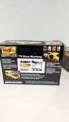 Maisto 1970 Ford Boss Mustang Die cast Metal Model Kit And Complete Car/2