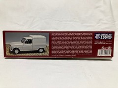 EBBRO 1/24 Renault 4 FOURGONNETTE Collectables 17+