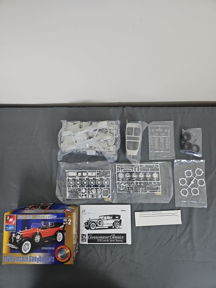 Vintage AMT ERTL 1/25 Scale 1928 LINCOLN GANGBUSTERS BUYER’S CHOICE Kit #38167