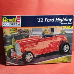 Hot Rod Decals 1932 Ford Highboy 1:25 Scale Model Car Part Revell