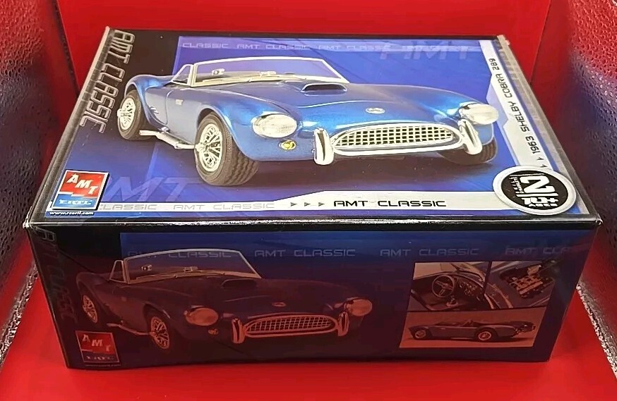 AMT/Ertl Classic 1963 Shelby Cobra 289 1:25 Model Kit NEW SEALED In # 38423