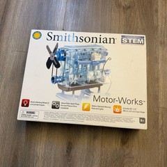 Smithsonian Motor-Works 4-Cylinder Engine STEM Model Kit