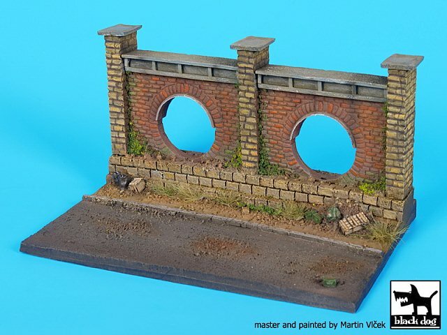 Black Dog 1/72 Battle of Hue Street Wall w/Round Holes Vietnam 1968 Base D72056