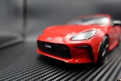 Kusaka Engineering / MAKE UP Co, Ltd. 1/18 SCALE TOYOTA GR86 Spark Red In stock