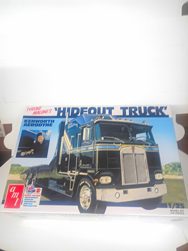 AMT Tyrone Malone Hideout Truck Kenworth Aerodyne 1:25 Model Kit Sealed