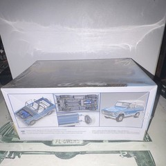 Revell Ford Bronco 1:25 Plastic Model Car Kit Skill 5 Expert Ages 13+ 85-4320
