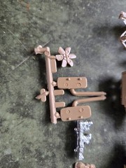 1939/1940 Ford Sedan AMT ERTL 1/25 Scale Flathead V8 Engine Parts STK F91