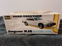 Revell Snap – Together * Jaguar XJS NEW NIB Model Kit 1/25 scale