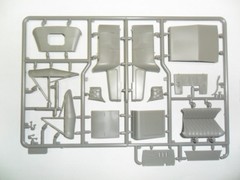 Model T 1913 Roadster, American Passenger Car Plastic Model Kit 1/24 ICM 24001