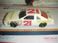 Vtg NASCAR Morgan Shepherd 21 Ford Wrangler Old Build Model Kit HTF