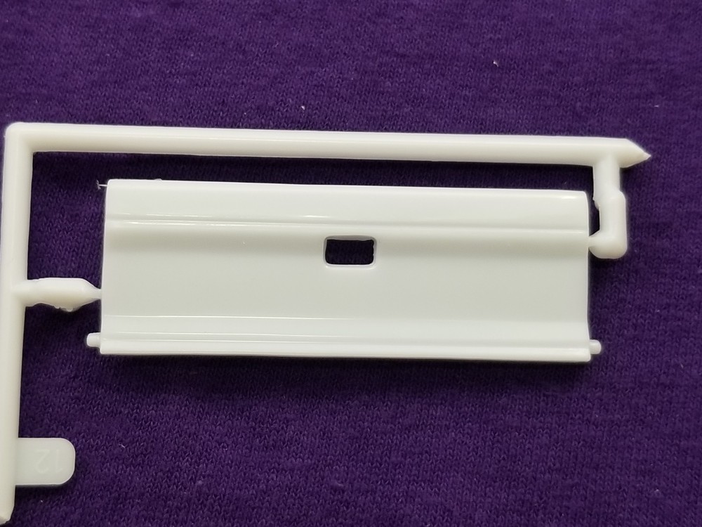 1991 Chevy S-10 Lowrider STOCK OUTER TAILGATE from Revell 1:25 Model Kit